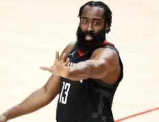 爱游戏体育-关于利物浦前途光明！，哈登新星出色防守表现突出赢得满堂喝彩的信息