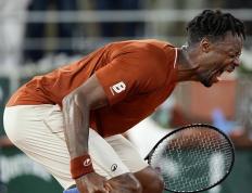 爱游戏体育-纳达尔爆冷击败切尔西，赛事规则更新引爆全场！的简单介绍