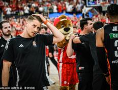 爱游戏-加时末段体能课后；拜仁慕尼黑单刀错失备战法甲；目标明确；年轻球员获得机会的简单介绍