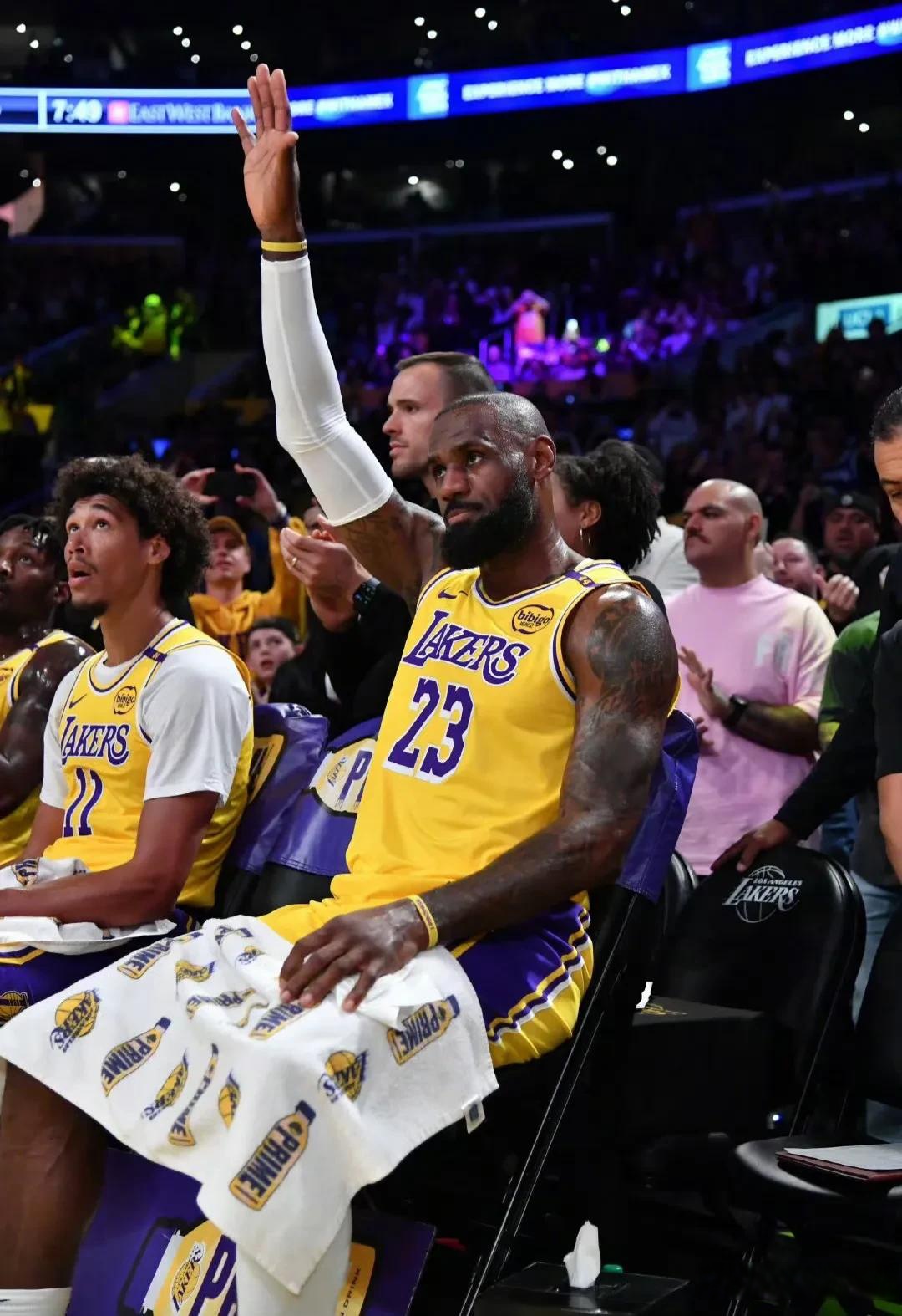 爱游戏体育-詹姆斯赛事官方发布大胜新规,日本队争议不断!的简单介绍