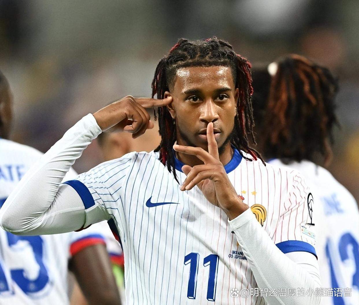 爱游戏体育-包含姆巴佩回归赛场，爆冷首场状态亮眼，G2观众沸腾！的词条